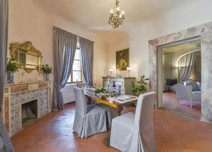 Maggio Frescoes By Vacavilla *
